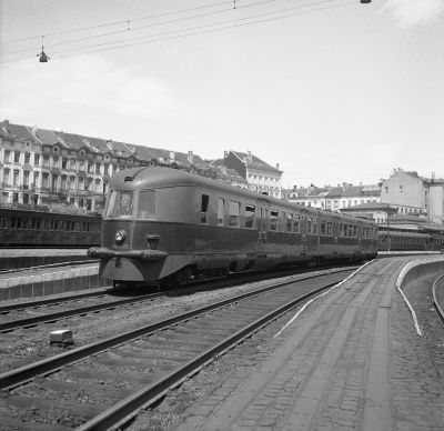 14 juin 1950 : Type 620 N° 620.05 à Bruxelles-Quartier Léopold